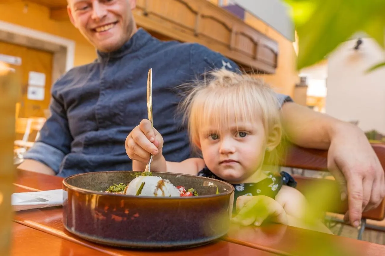 Wander Und Aktiv Hotel Roesslwirt Lam